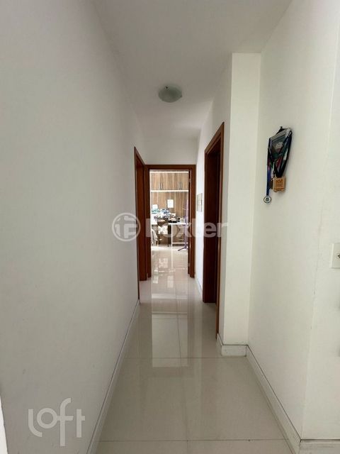 Image 7 - 869066