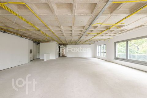 Image 5 - 869068