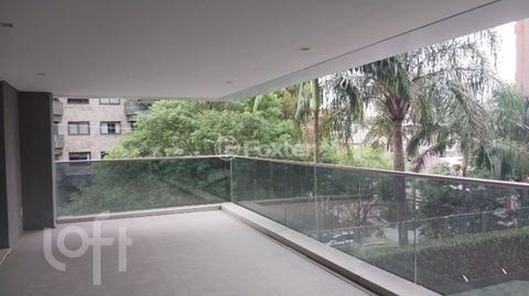 Image 4 - 869068