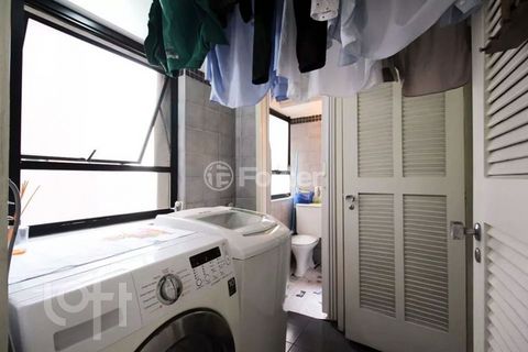 Image 9 - 869083