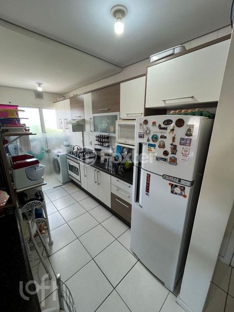 Image 7 - 869084