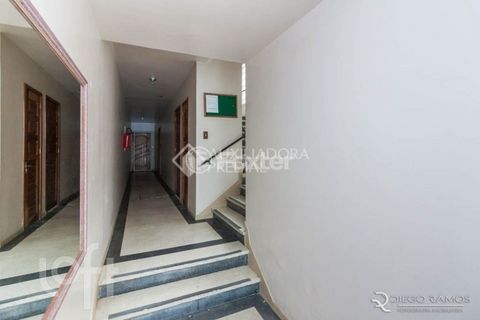 Image 16 - 869099