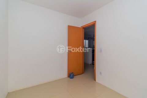 Image 6 - 869111