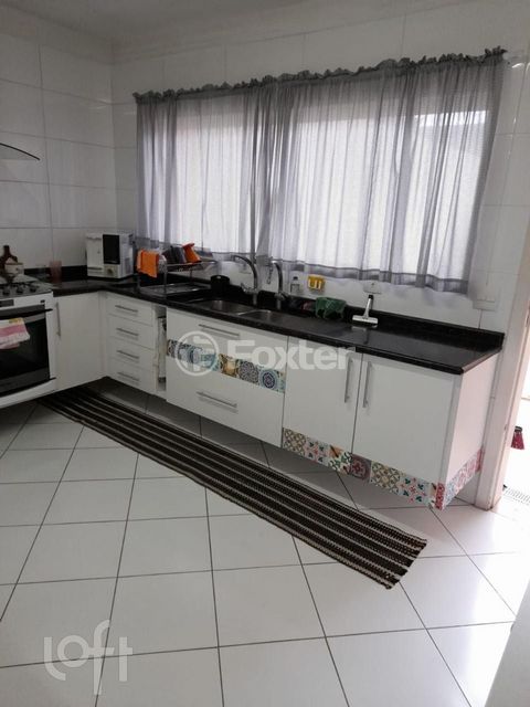 Image 4 - 869142