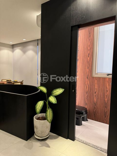 Image 5 - 869153