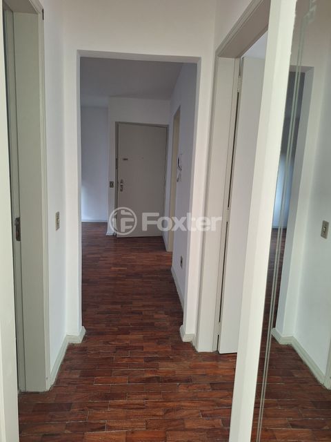 Image 7 - 869159
