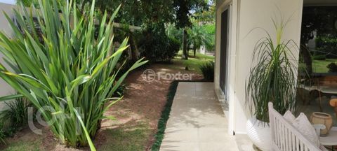 Image 5 - 869172