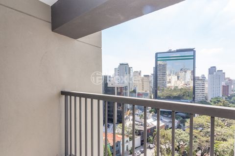 Image 19 - 869175