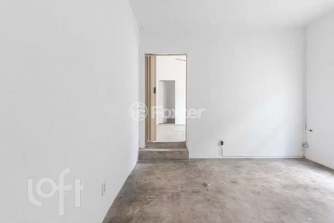 Image 1 - 869182