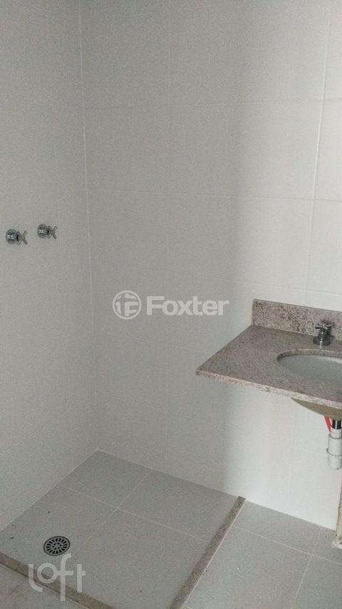Image 9 - 869211