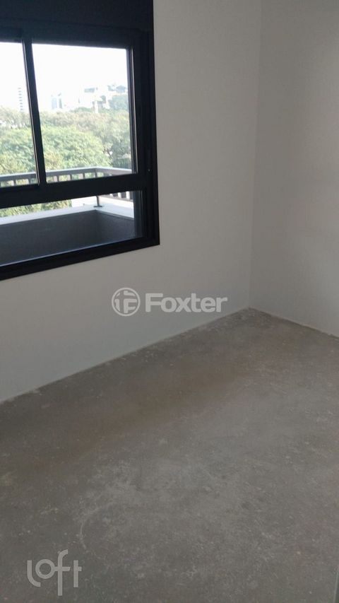 Image 7 - 869211