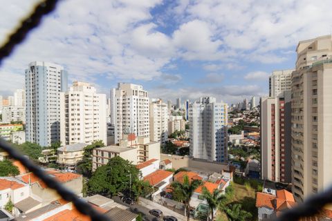 Image 10 - 869215