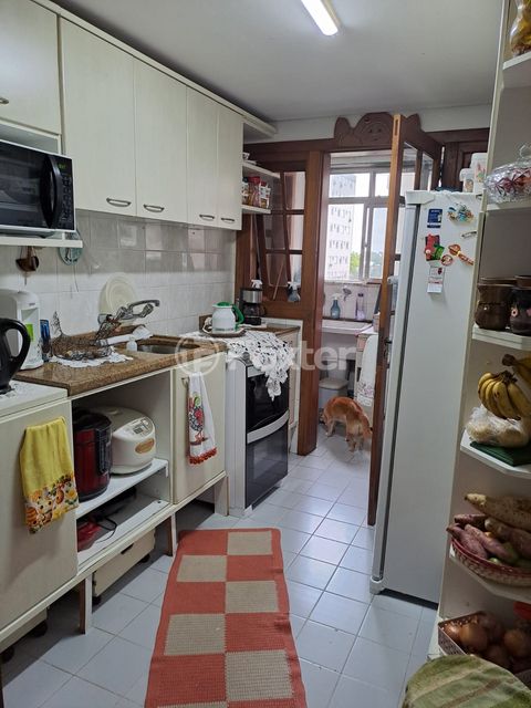 Image 5 - 869219