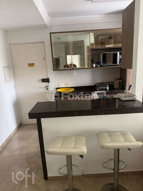 Image 6 - 869220