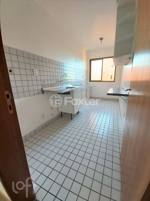 Image 6 - 869224
