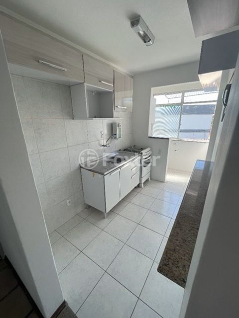 Image 7 - 869235