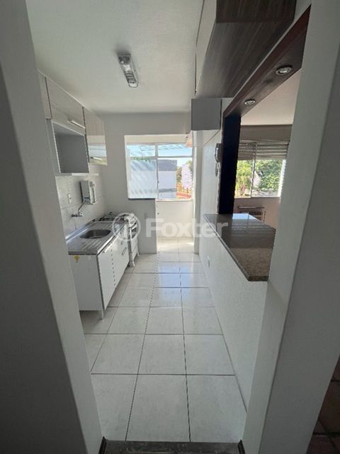 Image 5 - 869235