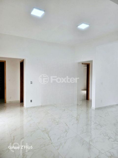 Image 3 - 869253