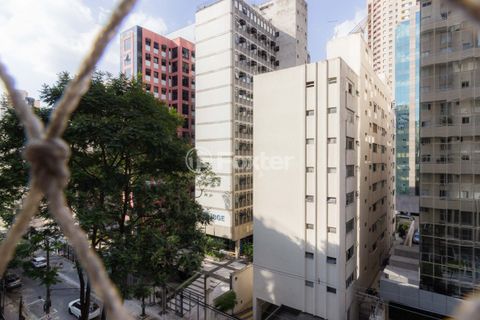 Image 5 - 869272