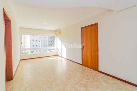 Image 1 - 869281