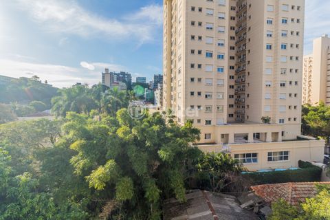 Image 17 - 869281