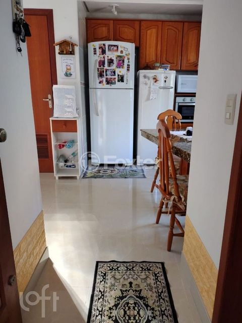 Image 6 - 869306