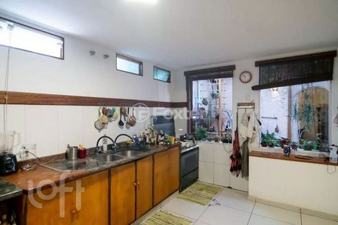 Image 8 - 869315