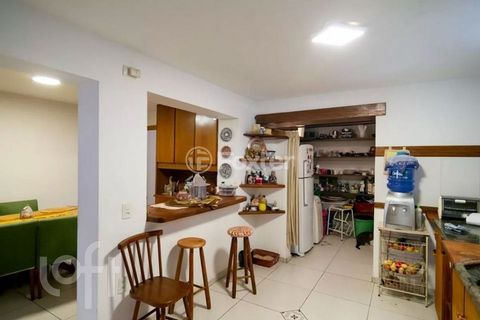 Image 11 - 869315