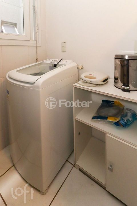 Image 9 - 869330