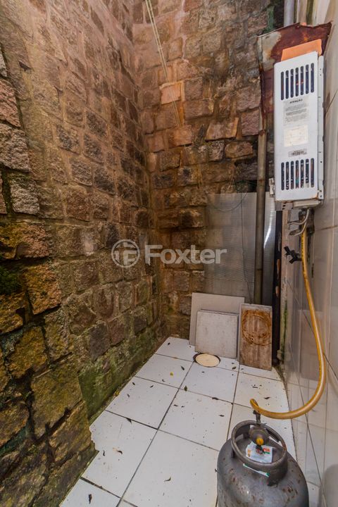 Image 10 - 869333