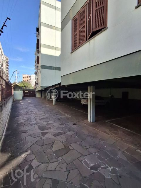 Image 7 - 869336