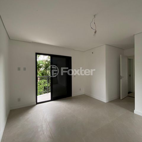Image 2 - 869350