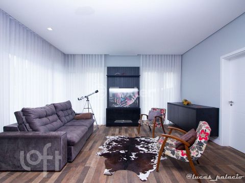 Image 4 - 869359