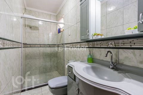 Image 17 - 869361