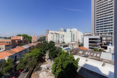 Image 7 - 869367