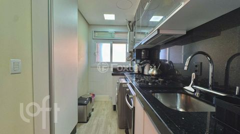 Image 4 - 869368