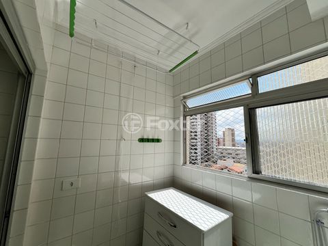 Image 10 - 869369