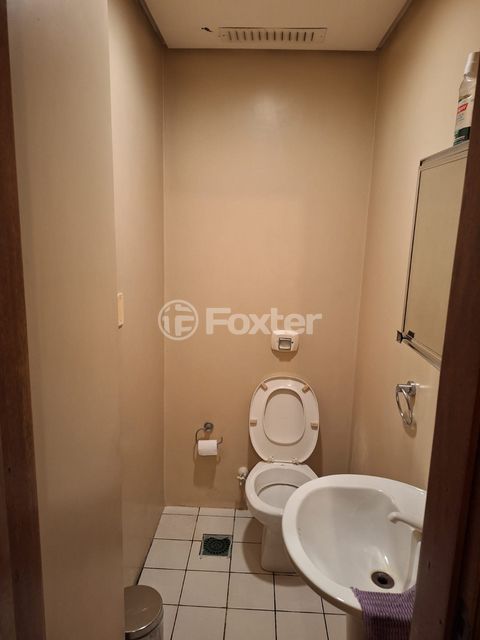 Image 6 - 869390
