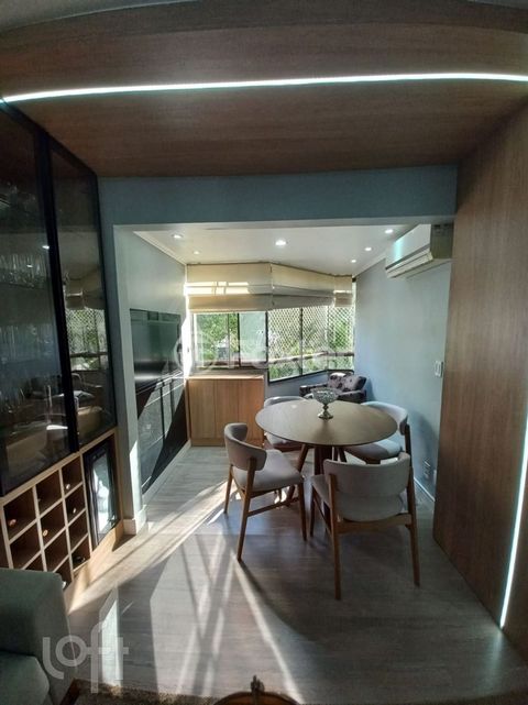 Image 3 - 869407