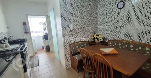 Image 5 - 869411