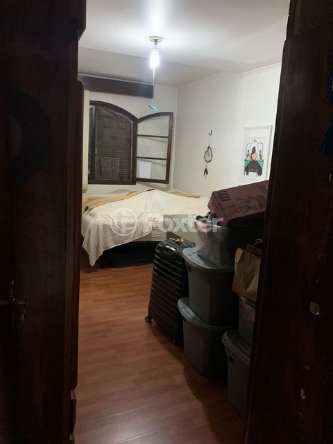 Image 10 - 869418