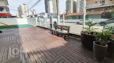 Image 18 - 869444