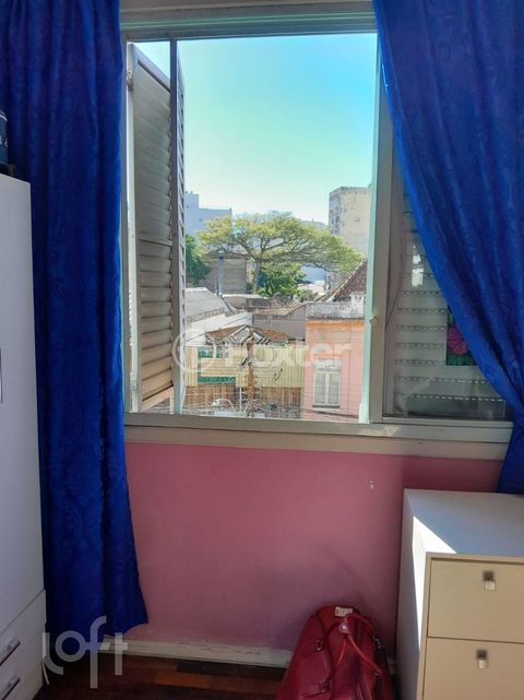 Image 5 - 869447