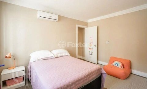 Image 7 - 869455