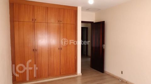 Image 8 - 869461