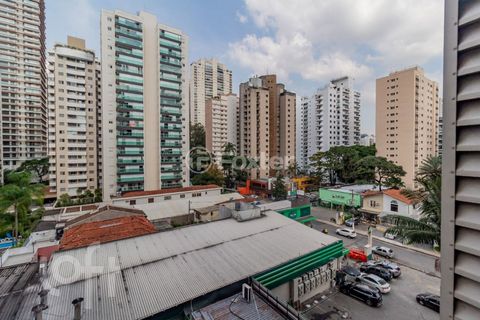 Image 8 - 869480