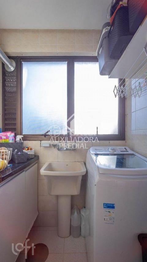 Image 8 - 869482