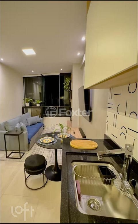 Image 6 - 869487