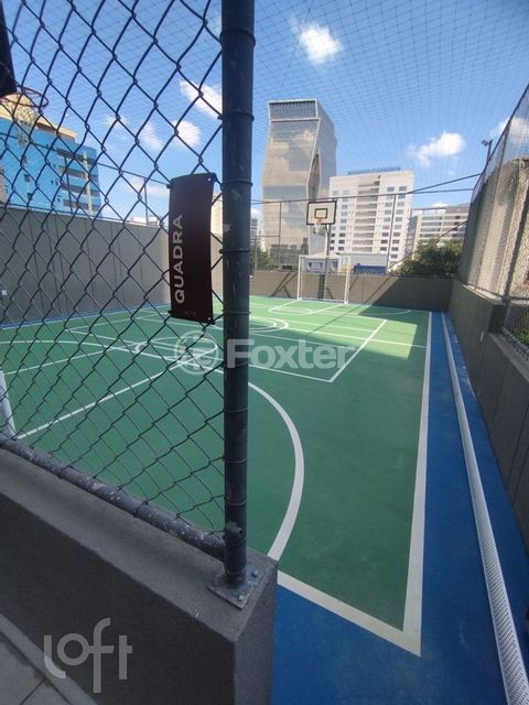 Image 8 - 869489
