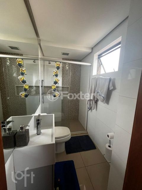 Image 7 - 869499
